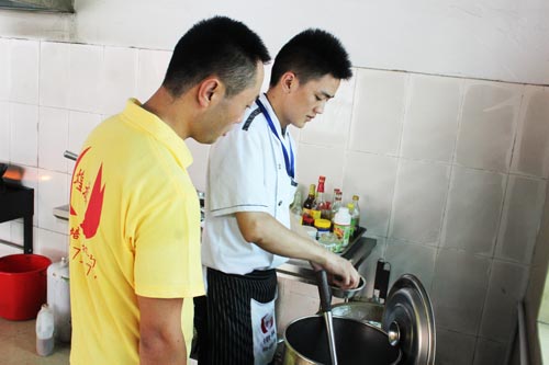 廣州石鍋魚培訓學員學習風采