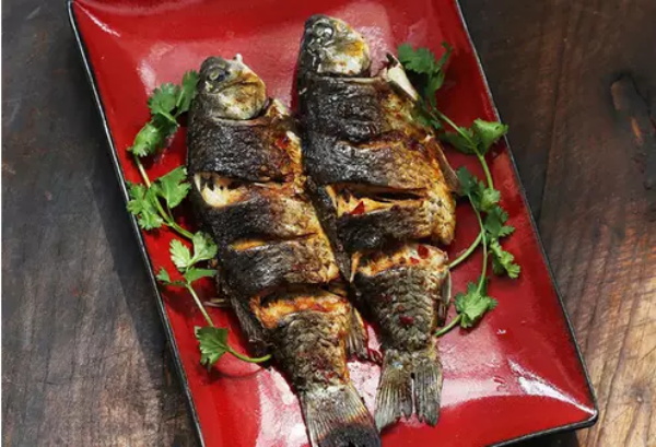 香辣鯽魚