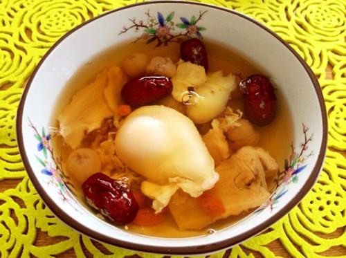 桂圓燉雞肉