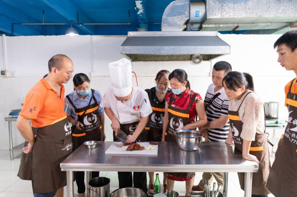 菜市場適合女人做啥生意