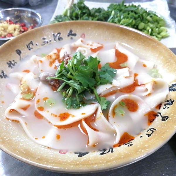 趕會擺地攤適合賣什么好